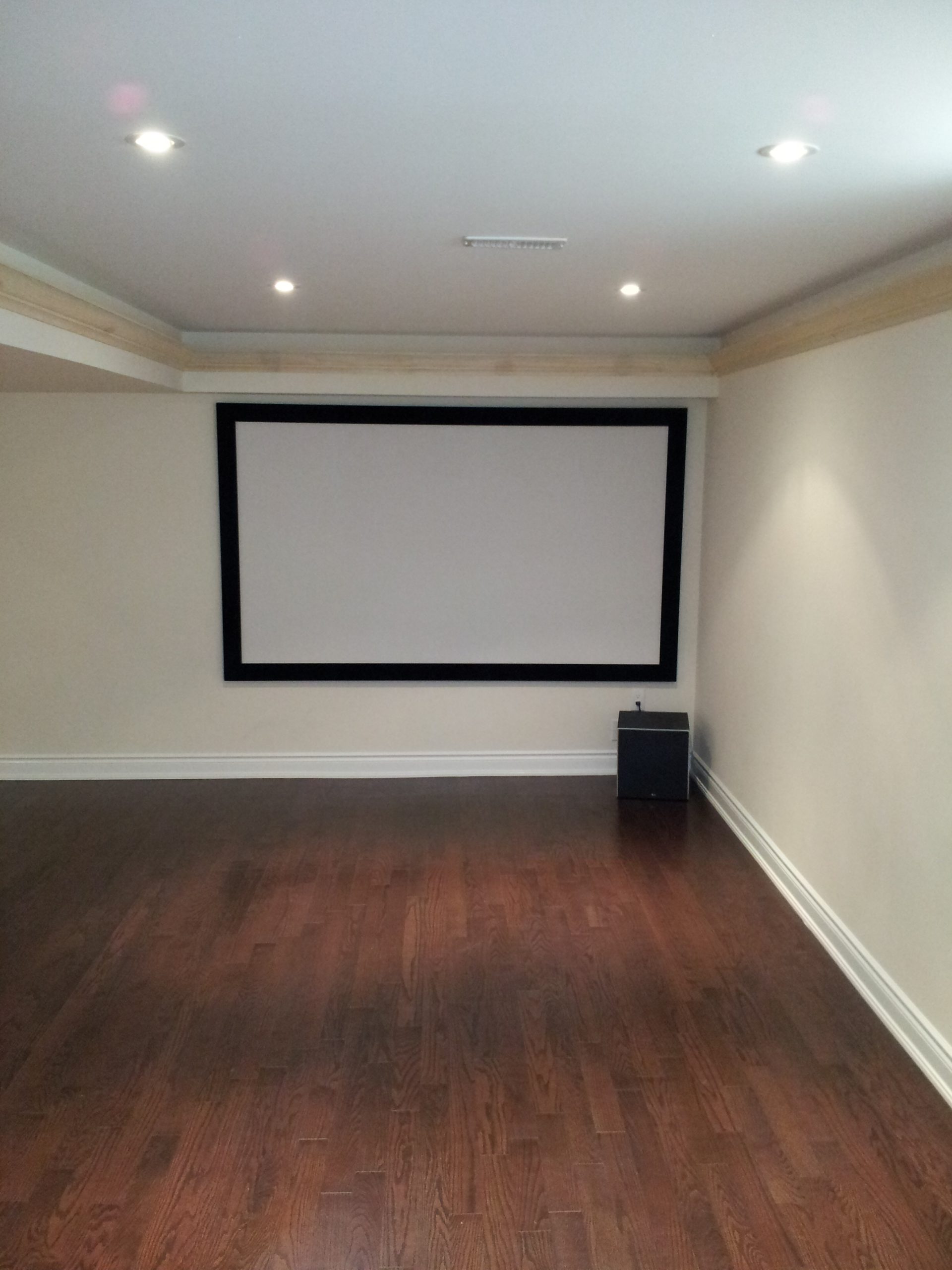 On Wall Projection Screen