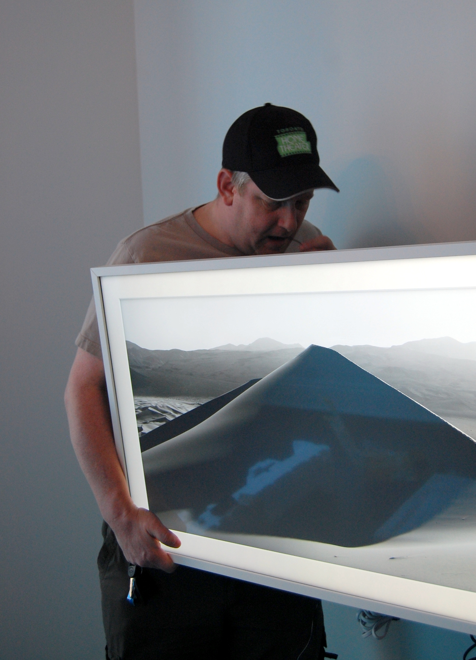 Mike Widerman Installing Samsung Frame